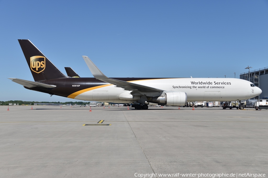United Parcel Service Boeing 767-34AF(ER) (N361UP) | Photo 360365