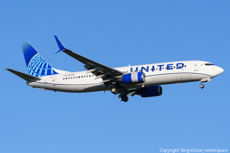 United Airlines Boeing 737-824 (N36207) | Photo 678569