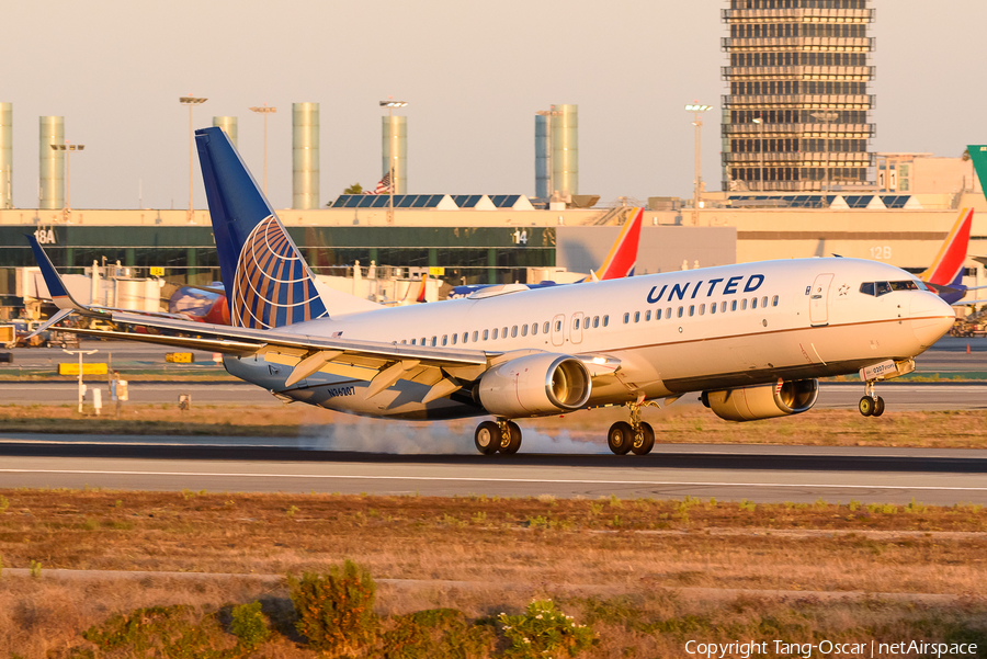 United Airlines Boeing 737-824 (N36207) | Photo 489654