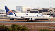 United Airlines Boeing 737-824 (N36272) at  Los Angeles - International, United States