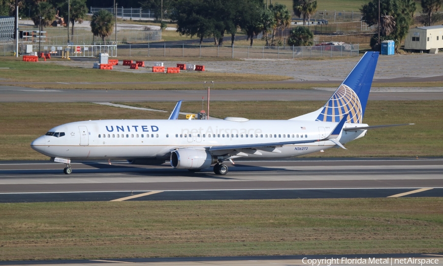 United Airlines Boeing 737-824 (N36272) | Photo 380932