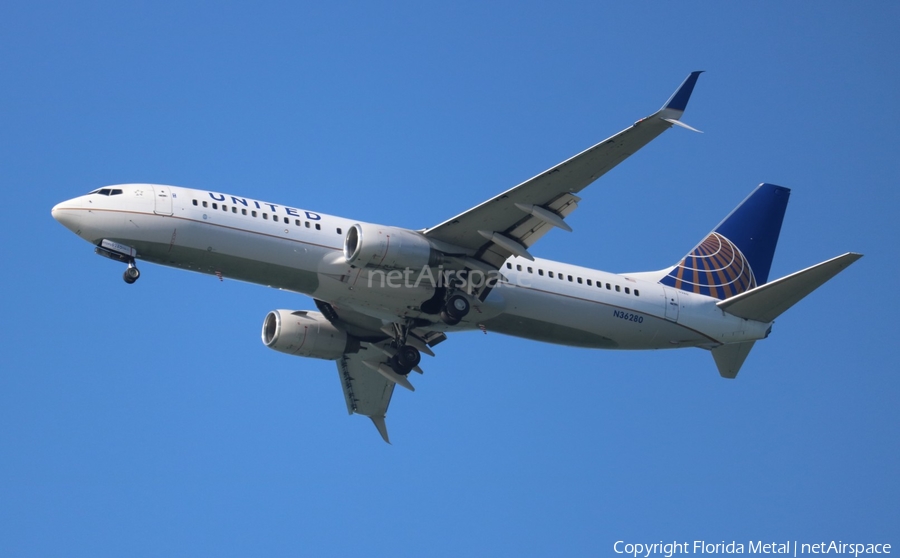United Airlines Boeing 737-824 (N36280) | Photo 380933