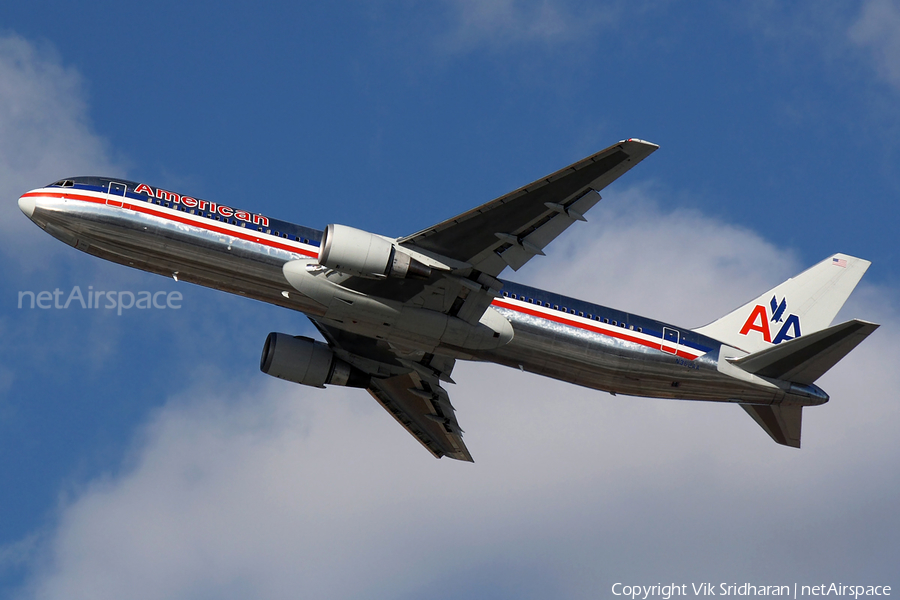 American Airlines Boeing 767-323(ER) (N362AA) | Photo 11051