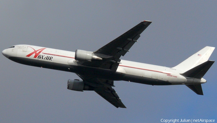 ABX Air Boeing 767-338(ER)(BDSF) (N362CM) | Photo 428687