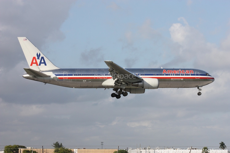 American Airlines Boeing 767-323(ER) (N363AA) | Photo 300332