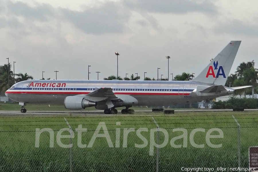 American Airlines Boeing 767-323(ER) (N363AA) | Photo 68201