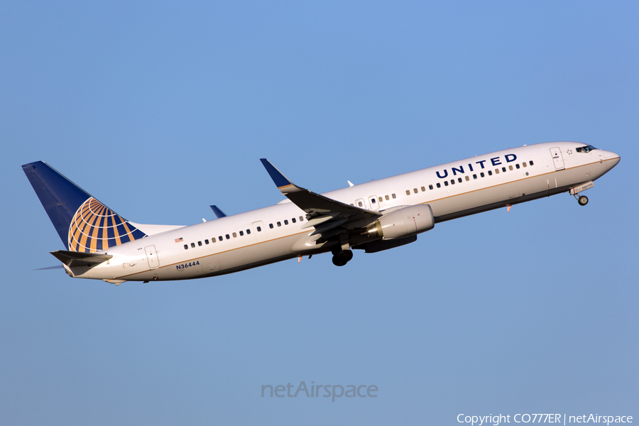 United Airlines Boeing 737-924(ER) (N36444) | Photo 22721