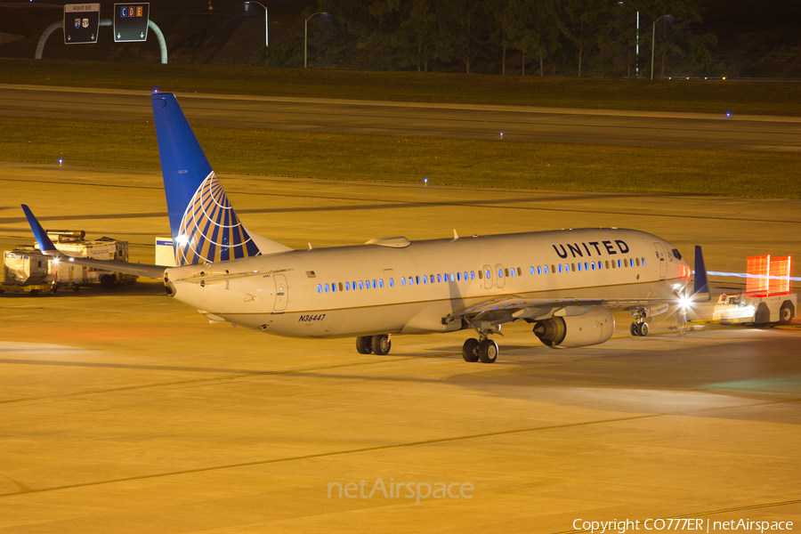 United Airlines Boeing 737-924(ER) (N36447) | Photo 104755