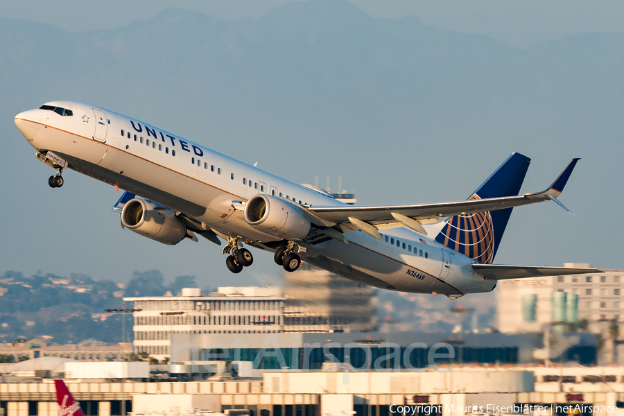 United Airlines Boeing 737-924(ER) (N36469) | Photo 251507