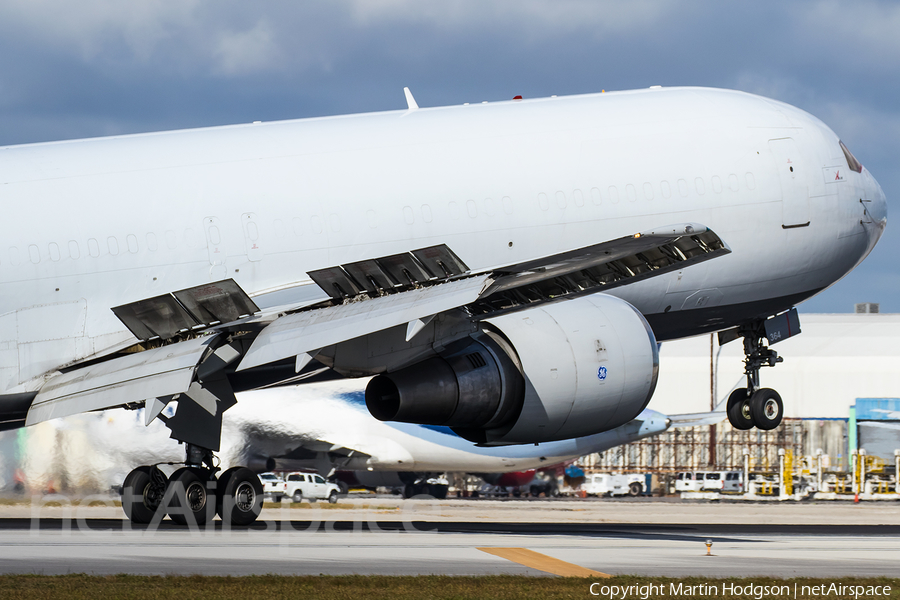 ABX Air Boeing 767-338(ER)(BDSF) (N364CM) | Photo 229831