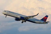 Delta Air Lines Airbus A321-211 (N364DX) at  Boston - Logan International, United States