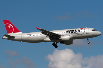 Northwest Airlines Airbus A320-212 (N364NW) at  Ft. Lauderdale - International, United States