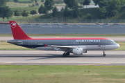 Northwest Airlines Airbus A320-212 (N364NW) at  Minneapolis - St. Paul International, United States