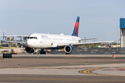 Delta Air Lines Airbus A321-211 (N365DN) at  Phoenix - Sky Harbor, United States