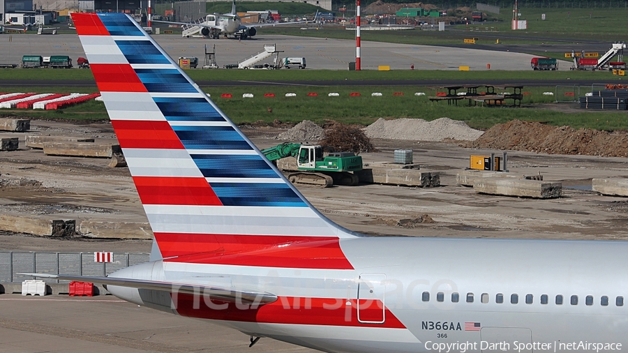 American Airlines Boeing 767-323(ER) (N366AA) | Photo 209998