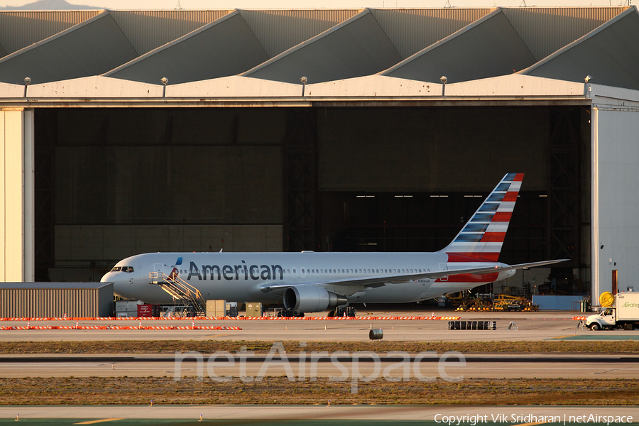 American Airlines Boeing 767-323(ER) (N366AA) | Photo 40300