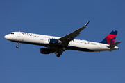 Delta Air Lines Airbus A321-211 (N366DX) at  Atlanta - Hartsfield-Jackson International, United States
