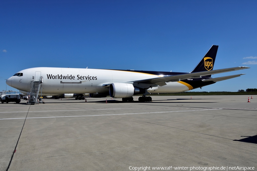 United Parcel Service Boeing 767-34AF(ER) (N367UP) | Photo 535014