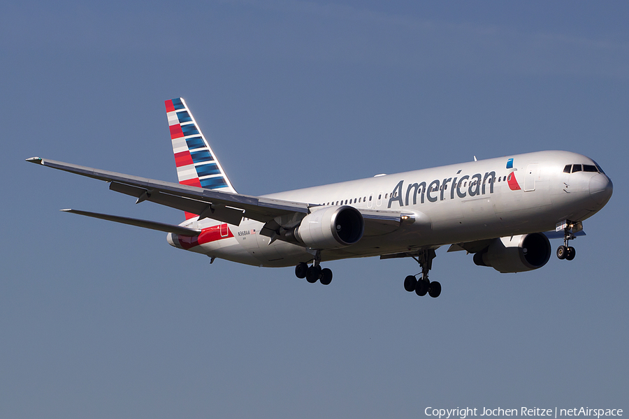 American Airlines Boeing 767-323(ER) (N368AA) | Photo 112728