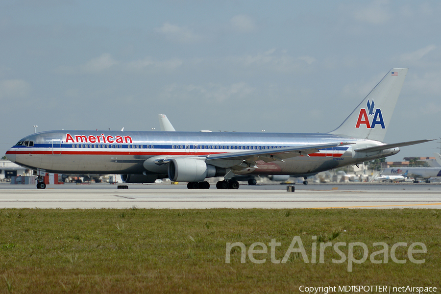 American Airlines Boeing 767-323(ER) (N368AA) | Photo 65539