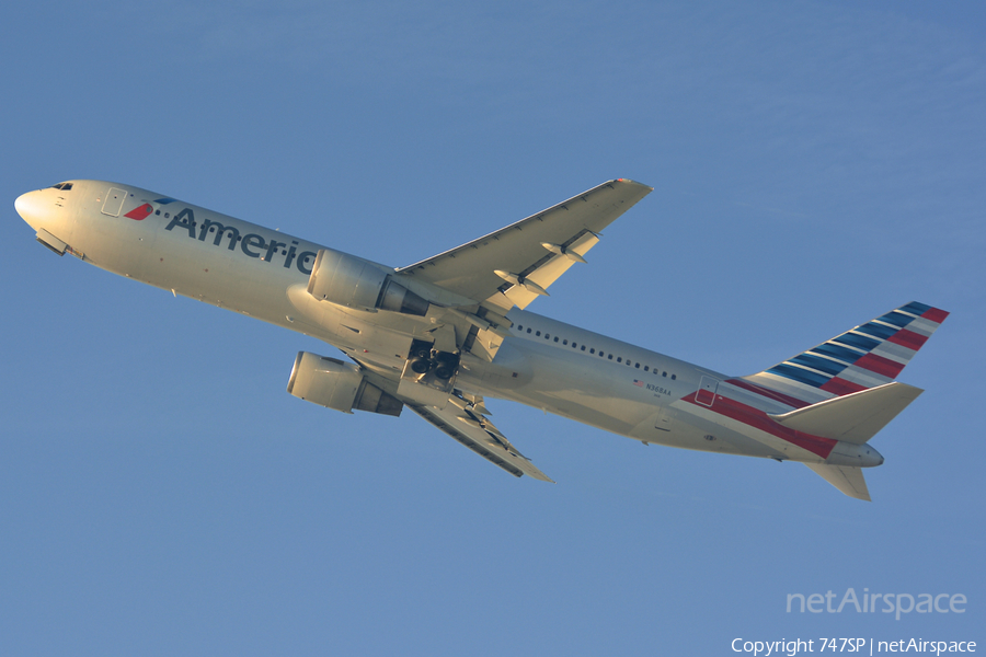 American Airlines Boeing 767-323(ER) (N368AA) | Photo 39366