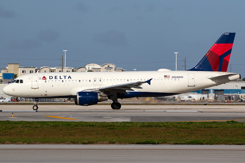 Delta Air Lines Airbus A320-212 (N368NW) at  Miami - International, United States