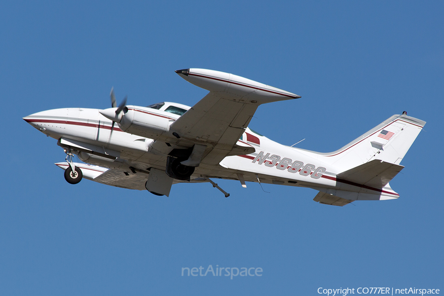(Private) Cessna 310R (N3696G) | Photo 10547