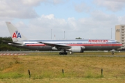 American Airlines Boeing 767-323(ER) (N369AA) at  Paris - Charles de Gaulle (Roissy), France