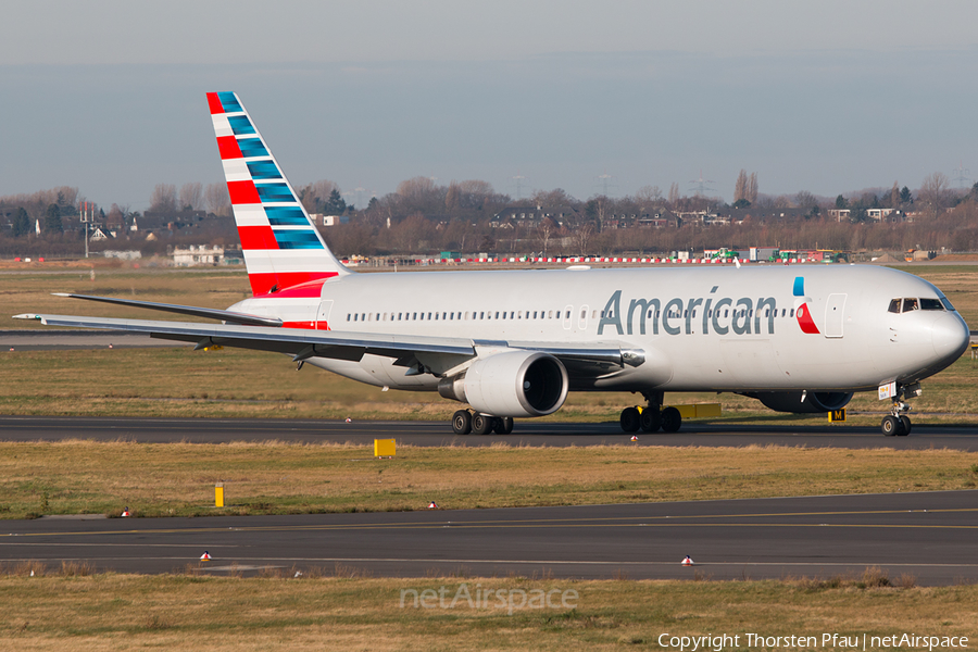 American Airlines Boeing 767-323(ER) (N369AA) | Photo 65163