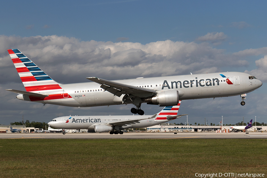 American Airlines Boeing 767-323(ER) (N369AA) | Photo 134455
