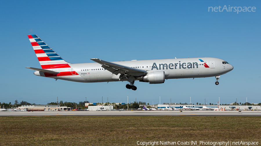American Airlines Boeing 767-323(ER) (N369AA) | Photo 145772