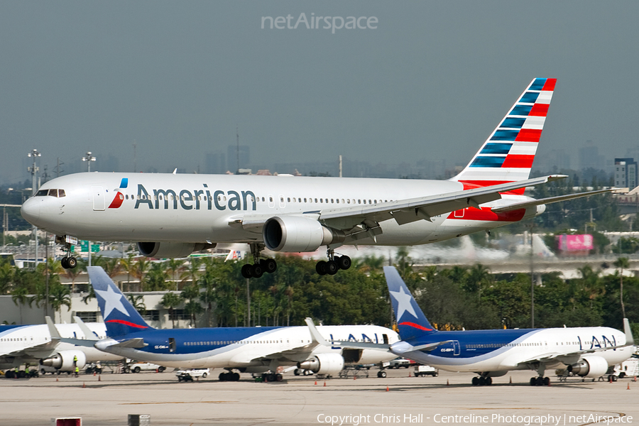 American Airlines Boeing 767-323(ER) (N369AA) | Photo 37820