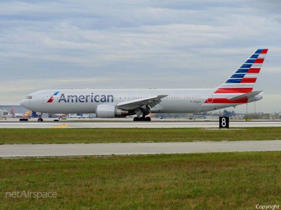 American Airlines Boeing 767-323(ER) (N369AA) | Photo 76201