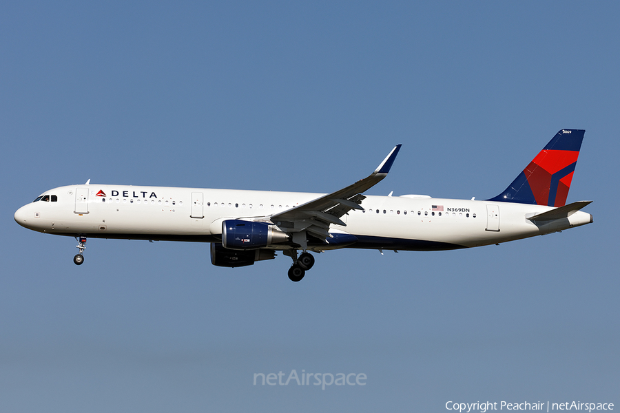 Delta Air Lines Airbus A321-211 (N369DN) | Photo 317030