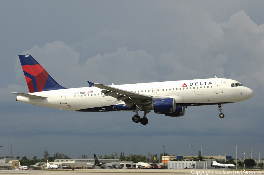 Delta Air Lines Airbus A320-212 (N369NW) | Photo 21435