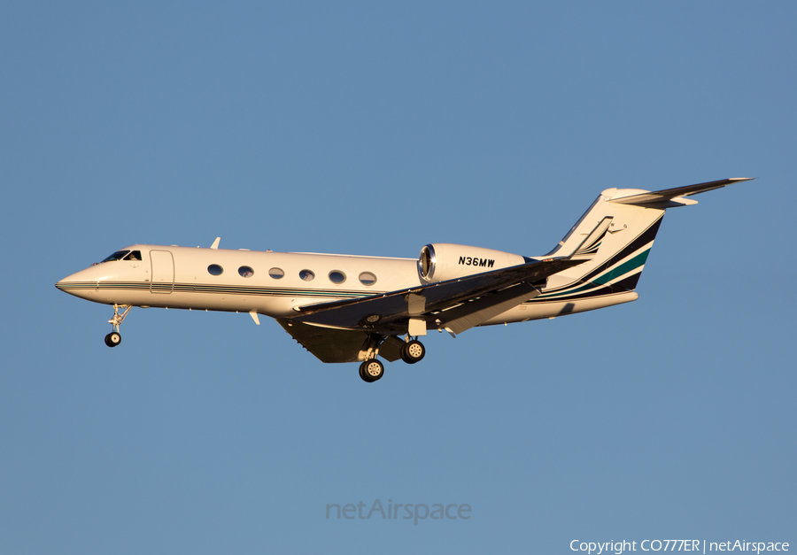 (Private) Gulfstream G-IV (N36MW) | Photo 34777