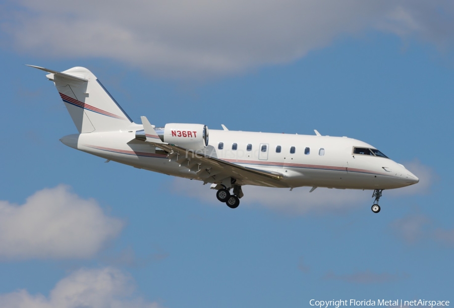 Raytheon Aircraft Co. Bombardier CL-600-2B16 Challenger 605 (N36RT) | Photo 554727