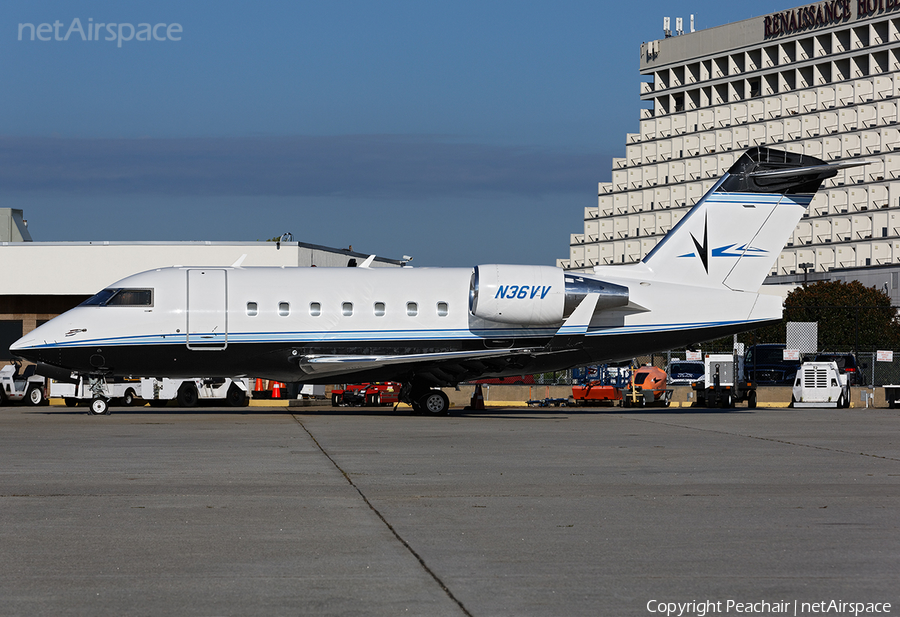 (Private) Bombardier CL-600-2B16 Challenger 604 (N36VV) | Photo 191573