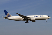 United Airlines Boeing 777-224(ER) (N37018) at  Amsterdam - Schiphol, Netherlands