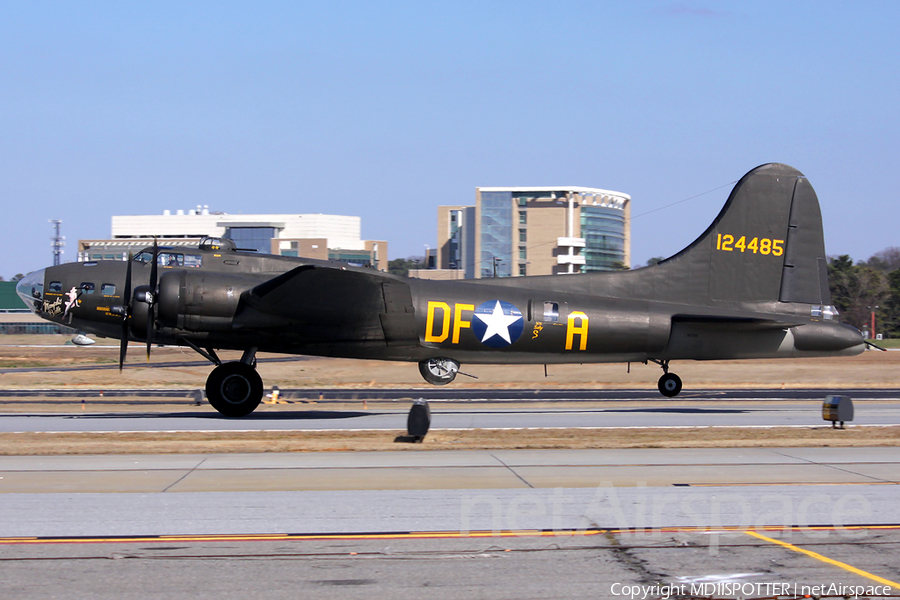 Military Aircraft Restoration Corp. Boeing B-17G Flying Fortress (N3703G) | Photo 62233