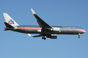 American Airlines Boeing 767-323(ER) (N370AA) at  Chicago - O'Hare International, United States