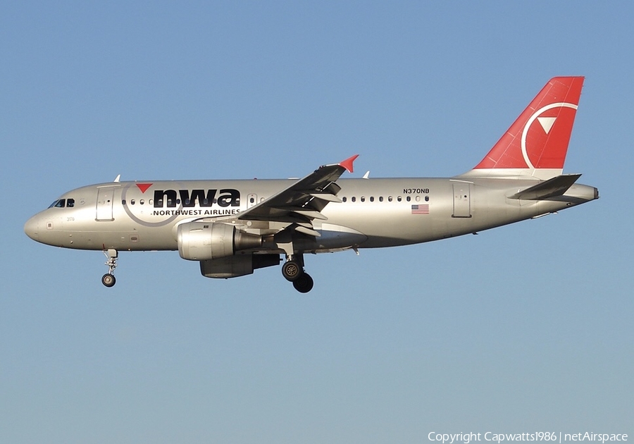 Northwest Airlines Airbus A319-114 (N370NB) | Photo 398890