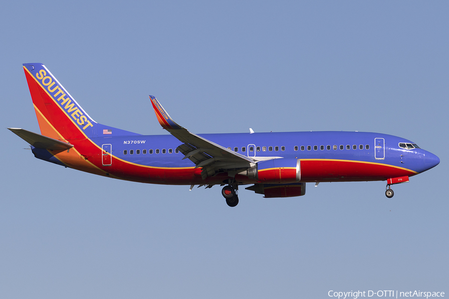 Southwest Airlines Boeing 737-7H4 (N370SW) | Photo 535771
