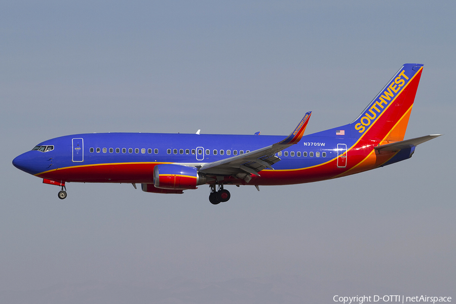 Southwest Airlines Boeing 737-7H4 (N370SW) | Photo 341018