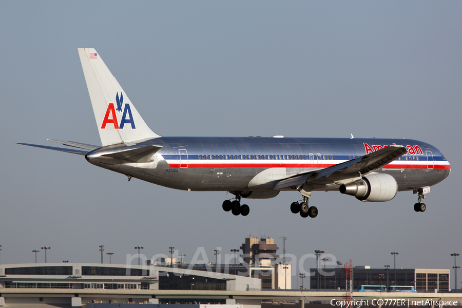 American Airlines Boeing 767-323(ER) (N371AA) | Photo 41696