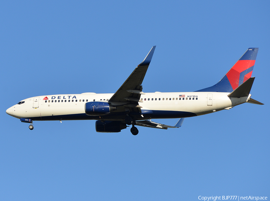 Delta Air Lines Boeing 737-832 (N371DA) | Photo 194404