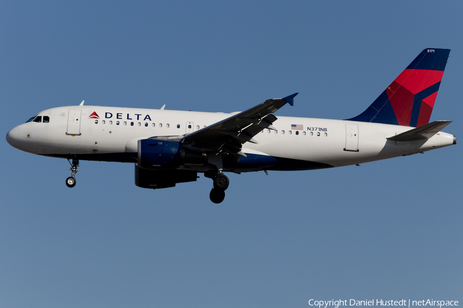 Delta Air Lines Airbus A319-114 (N371NB) | Photo 446799