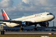 Delta Air Lines Airbus A320-212 (N371NW) at  Miami - International, United States