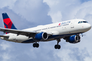 Delta Air Lines Airbus A320-212 (N371NW) at  Miami - International, United States