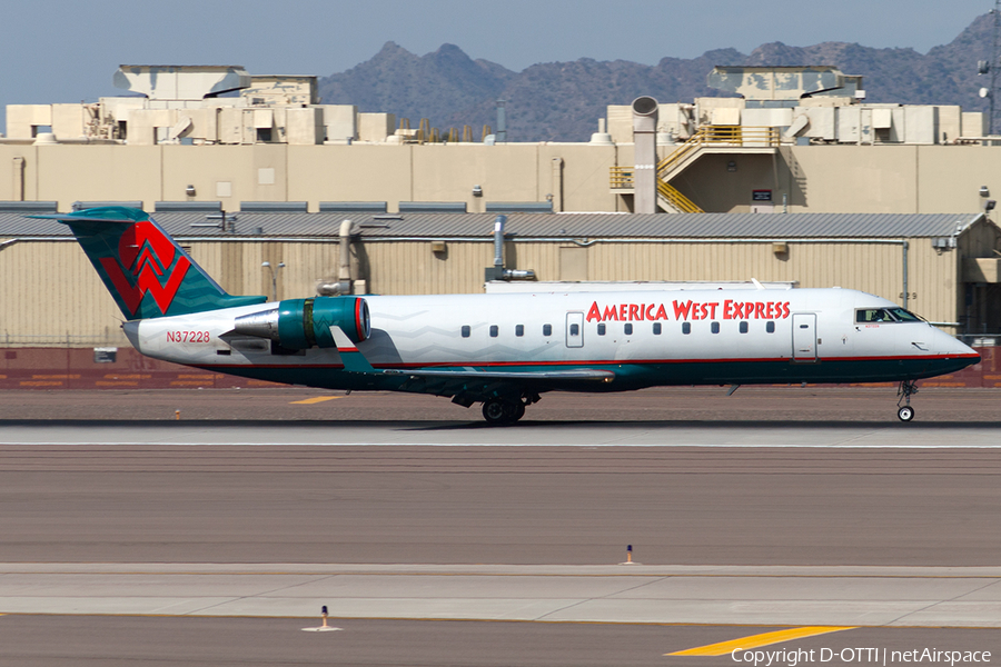 America West Express (Mesa Airlines) Bombardier CRJ-200LR (N37228) | Photo 187964